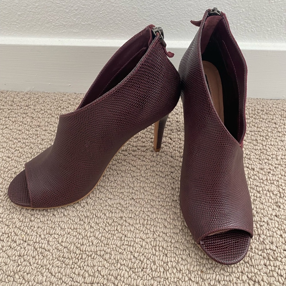 Halogen Deep Burgundy Textured Heels